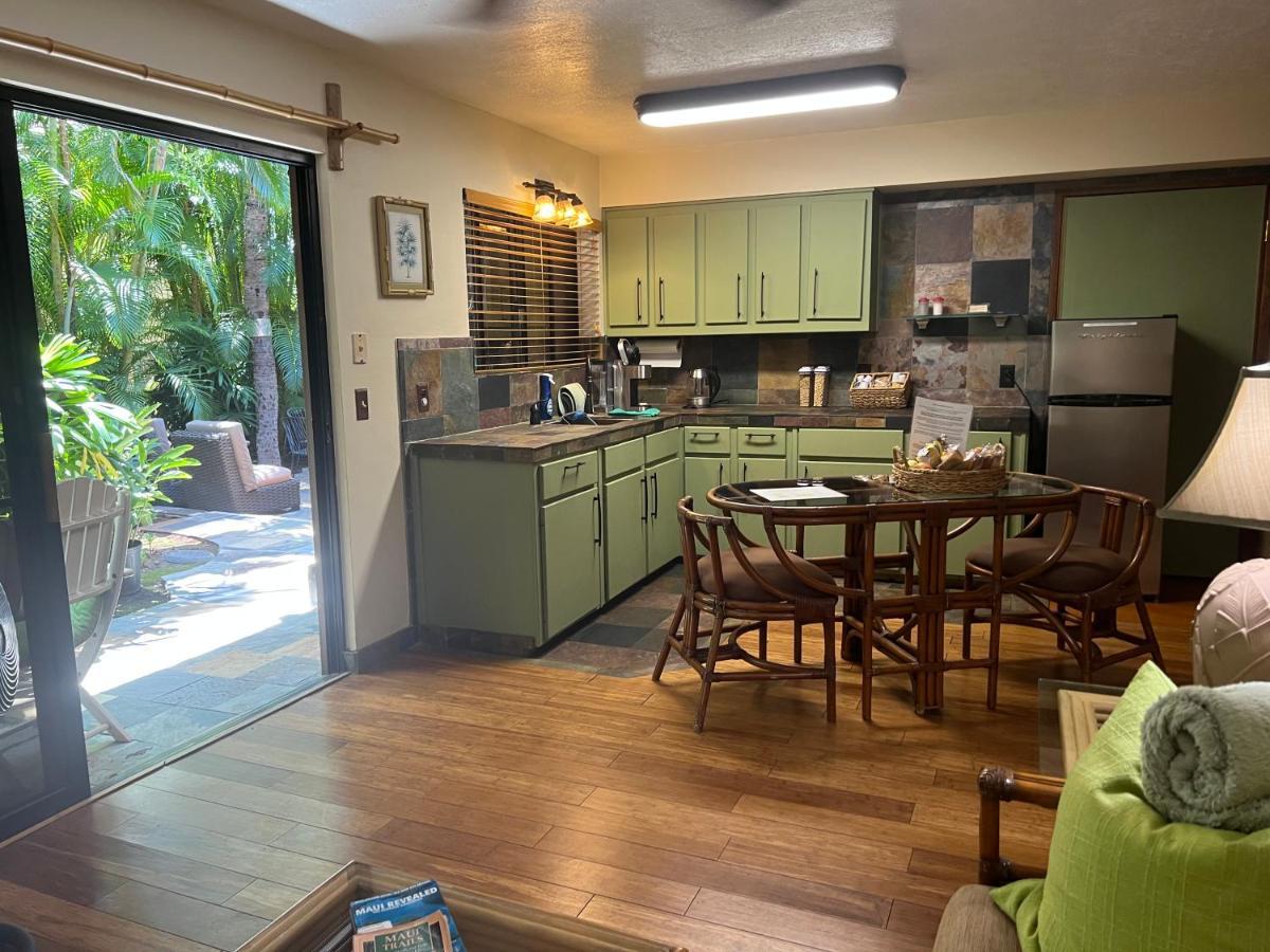 Maui What A Wonderful World Bed & Breakfast Уайлеа Екстериор снимка