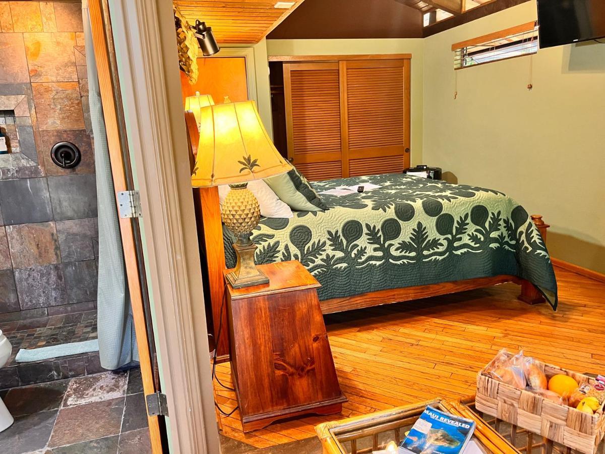 Maui What A Wonderful World Bed & Breakfast Уайлеа Екстериор снимка